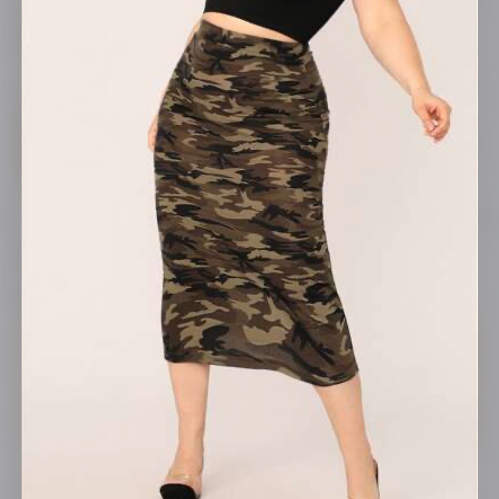 SHEIN Camo Print Skirt 2x